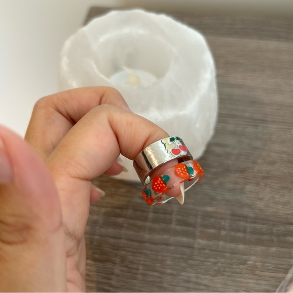 Set of 2 - Cute Fruits Rings! Cherry and Strawberry - Picture 6 of 14